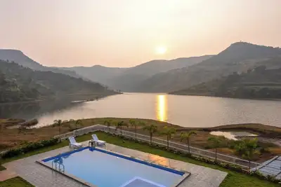 Image de Whispering Vale, Igatpuri by Ebony Stays | Luxury 5bhk with Pool & Mountain View