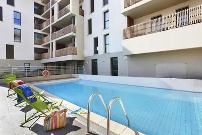 Image de Appart cosy et 8p avec balcon, à 50m de la plage!