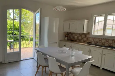 Image de Gîte 6 pers dans maison de campagne 2 chambres, jardin ombragé, parking sécurisé