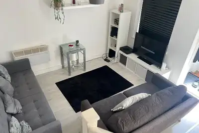 Image de Serenity Short Stays -A bright cosy home offering a garden and quiet street view