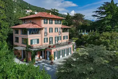 Image de Villa à San Siro avec 8 chambres à coucher, 16 couchages