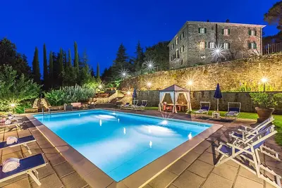 Image de Villa à Monterchi avec 6 chambres à coucher, 12 couchages