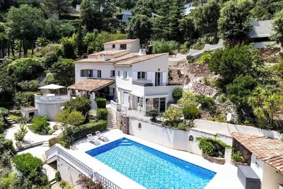 Image de Villa avec piscine 8 personnes - Estérel & vue mer