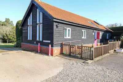 Image de Rookyard Cottage, family friendly, with pool in Halesworth