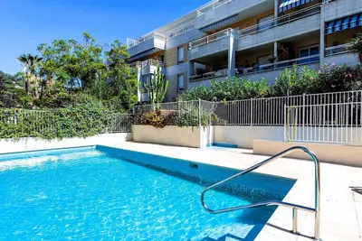 Image de B014 Spacieux 2 chambres piscine parking  4min plage