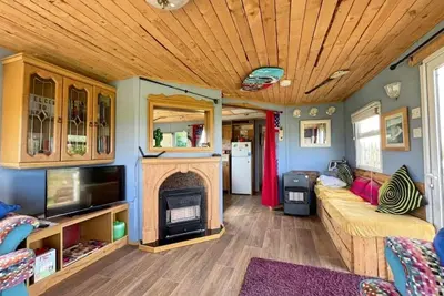 Image de Big Sky Oceanview Retreat - Sleep 6