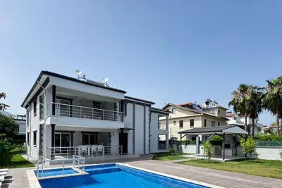 Villa Lotus 6 Bedrooms With Private Pool and Big Garden in Dalyan Centre