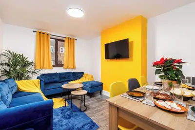 Image de Big Discount | 4 Bedrooms 1 Bathroom | 6 Beds