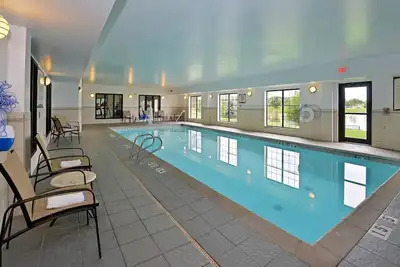 Image de Free Breakfast, Free Wi-Fi | Indoor Pool, Hot Tub, Business Center