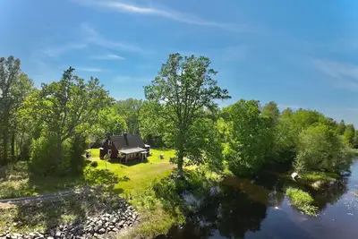 Image de Holiday home Emålund  - on the river, sauna, canoe, hot tub