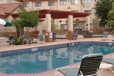 Image de Free Breakfast. Shared Pool & Hot Tub. Studio Near Texas Tech University & University Medical Center.