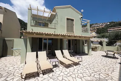 Image de Sea view apartment in Kalami bay. Steps away from beach +all the local amenities