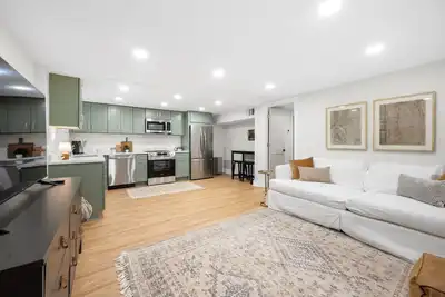 Image de Cozy 1-bedroom apartment in historic downtown Roswell