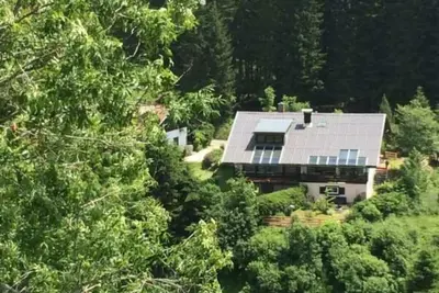 8/9 person chalet in the middle of nature close to the skilift.