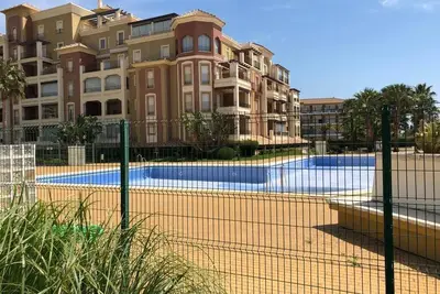 Image de Canela Park. First line beach.