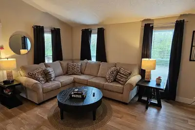 Image de Quaint Liberty Township Remodeled Home