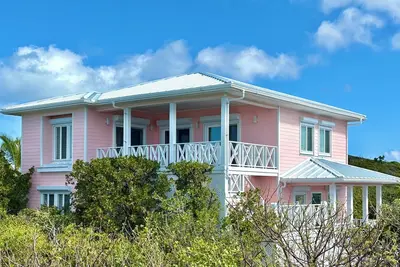 Image de Spacious 3-bedroom house with amazing views. Calypso Cottage on Great Guana Cay