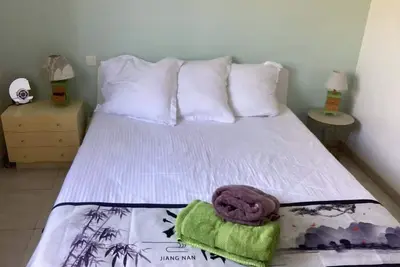 belle villa de famille avec piscine intérieure chauffée