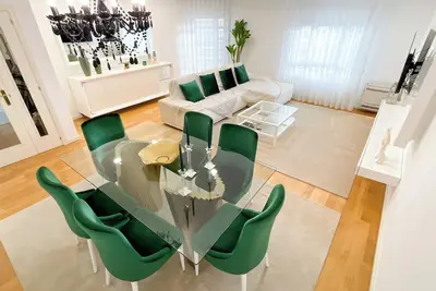 Image de Prestige Lisbon Entire 3 Bedroom Luxury Family Friendly Apartment