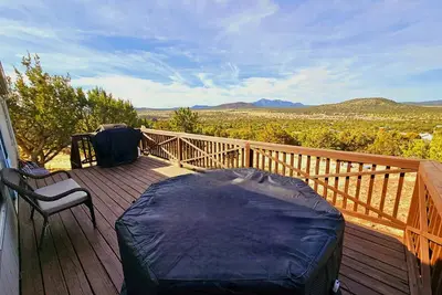 Image de HotTub/GameRoom/2Kingbeds/CoffeeBar/Firepit. 60 Min to Grand Canyon