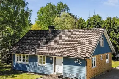 Image de Family friendly, Cosy home surrounded by Nature. Walking distance to Lake.