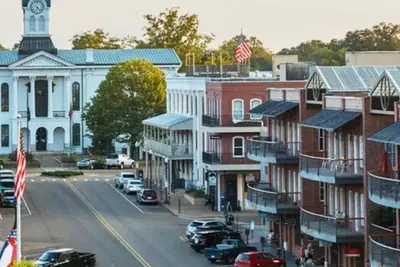 Image de New Townhouse 5 mins from The Square at Ole Miss!