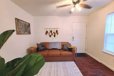 Image de Secure Apt Close to Campus with Modern Amenities