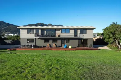 Image de Beach Front - Sunflower Beach House Pohara