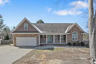 Image de Spacious Family Gem in Sanford with playground and WiFi. Enjoy your stay!