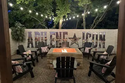 Image de Abilene Icon- Sky, Story, and the Western Spirit!