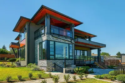 Image de Family Friendly 4 Bed Rooms house The Chateau  - St No. 00177094