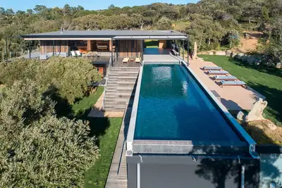 Image de Casa Nera : villa ultra-luxe, piscine privée, vue mer et nature préservée