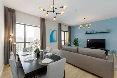 Image de Chic Jbr 2br w/ Pool and Gym, Marina Views
