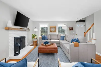 Image de Stylish 3 bedroom Cape Cod Retreat with Ac, Outdoor Shower and Fresh Linens
