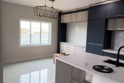 Image de • Brand new stay with 2 Master Suites | Perfect for Families\n• Available:June 01