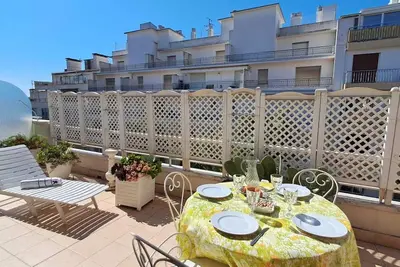 Image de Le California 3 Pieces Climatisation Internet Terrasse Parking