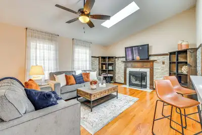 Image de Nature Escape w/ Firepit In The Heart of Lake Anna