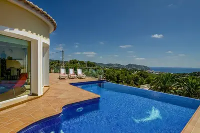 Image de Villa à Moraira avec piscine et plage