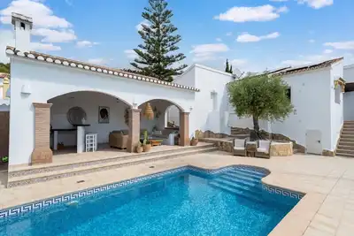Image de Villa spacieuse à Moraira avec piscine