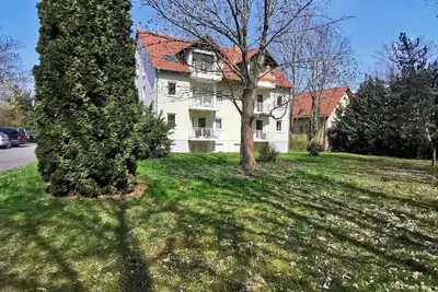 Comfortable, modern accommodation with excellent connections to Leipzig.