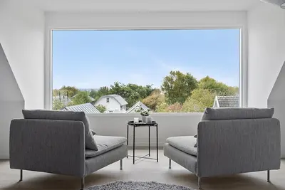 Image de A stylish house 100 meters from the beach with sea views.