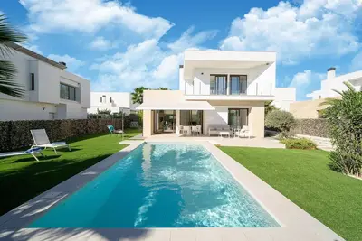 Image de Maison de haut de gamme avec privée et jardin