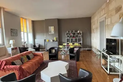 Image de T4 Vue garonne, au pied du tram