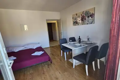 Image de Appartement dans la ville côtière de Grebastica
