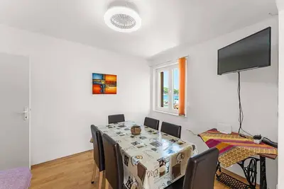 Image de Appartement trois pièces avec vue