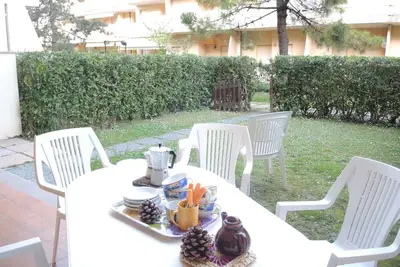 Image de Appartement de trois pièces avec jardin-BeaHost