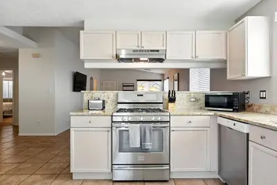 Welcome to The Balloon Bungalow