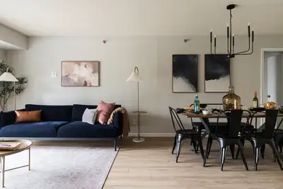 Image de Paramount Sleeps 8 Near Metro