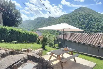 Image de Au chemin du Cagir. Séjour nature, calme, Jardin avec vue sur les montagnes.