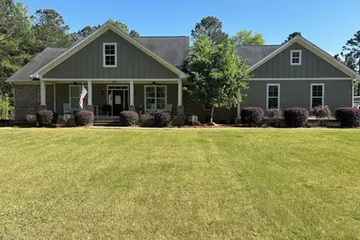 Image de “Nice Catch” Spacious 5-bedroom house in peaceful Appling